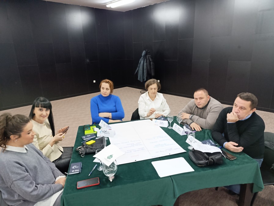 Continuing Quality Assurance in Secondary Vocational Education: Focus on Self-Evaluation and Practical Steps 19 IMG 20251127 101804