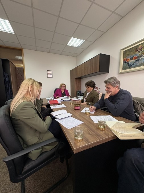 Radni sastanak o unapređenju srednjeg stručnog obrazovanja u Posavskom kantonu: Jačanje saradnje između obrazovnog i poslovnog sektora 1 viber slika 2026 03 31 10 29 14 831